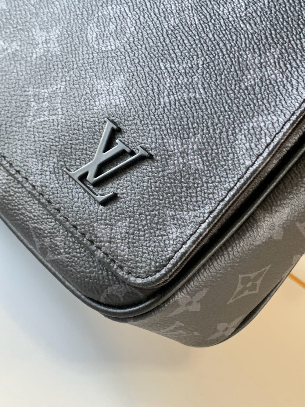 Dragons Bags ln Luxury Bag --71470