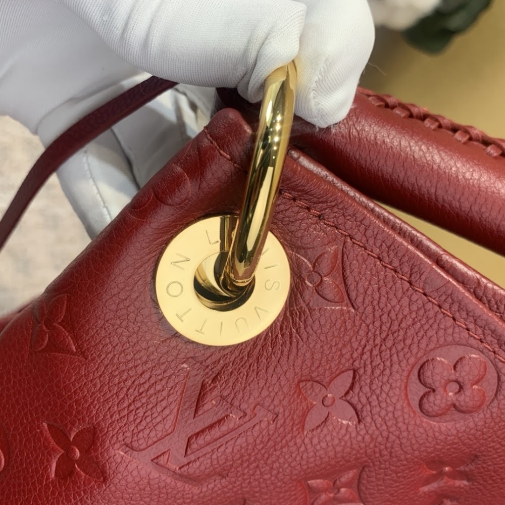 Dragons Bags ln Luxury Bag --59175
