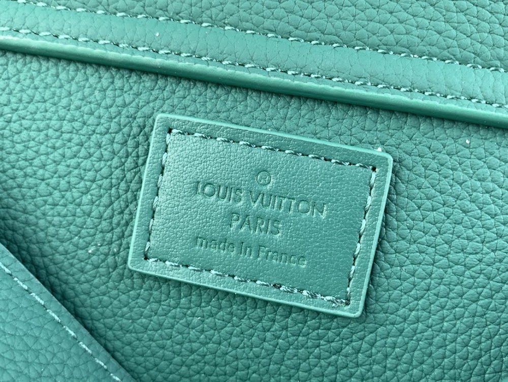 Dragons Bags ln Luxury Bag --61714