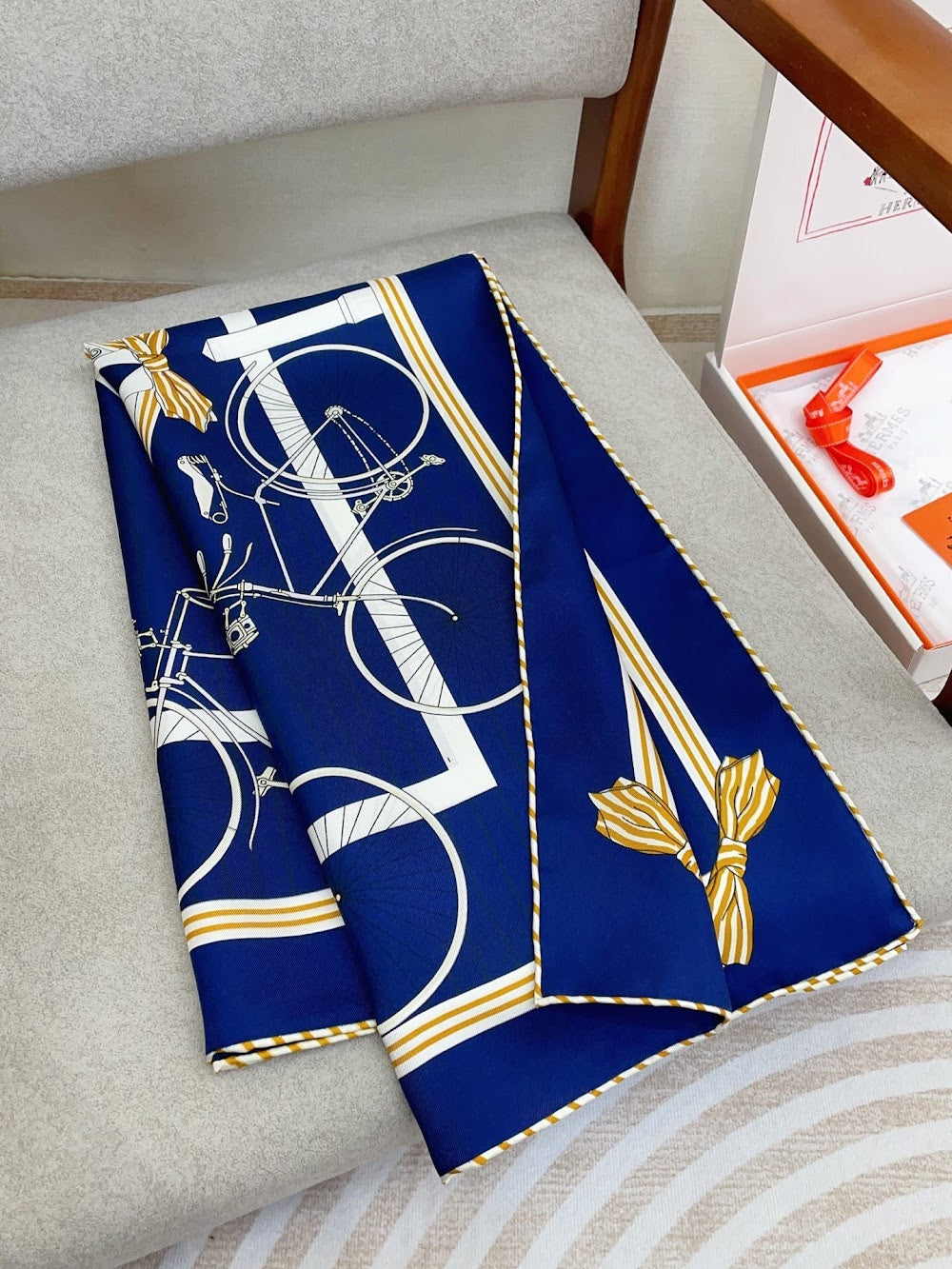 Dragons Bags Premium Designer Scarf --98861