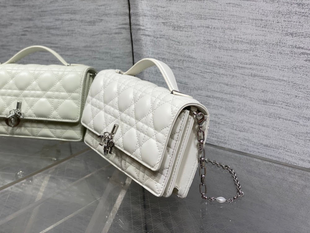 Dragons BagsDiorn Luxury Bag --115060
