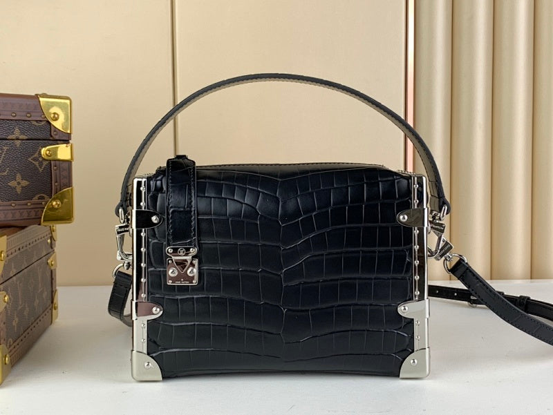 Dragons Bags ln Luxury Bag --61665