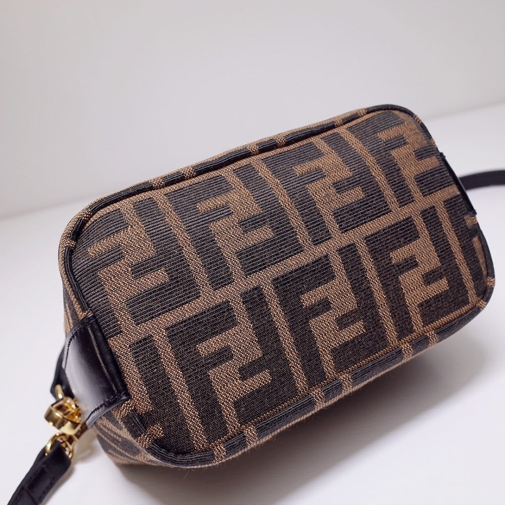 new-luxury-designer-bags-nm15261