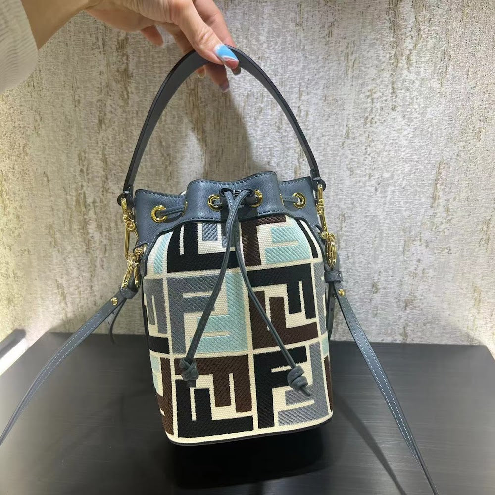 new-designer-premium-bags-nm15665