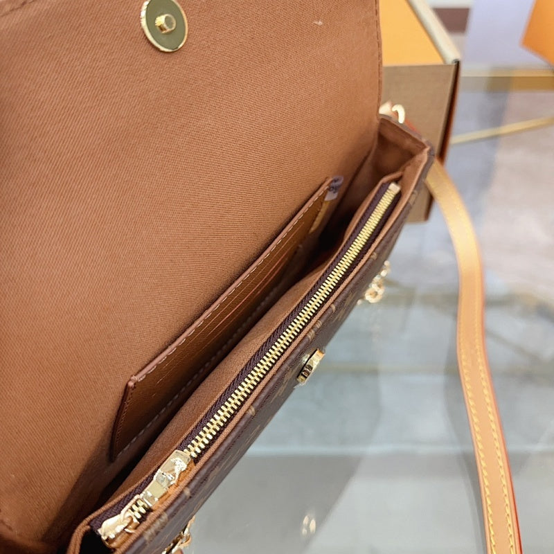 Dragons Bags ln Luxury Bag --81444