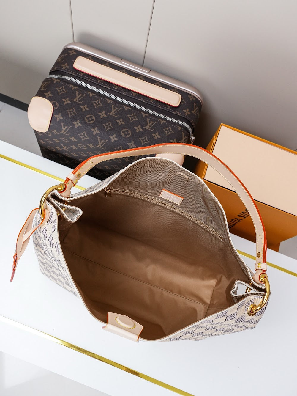 Dragons Bags ln Luxury Bag --81767