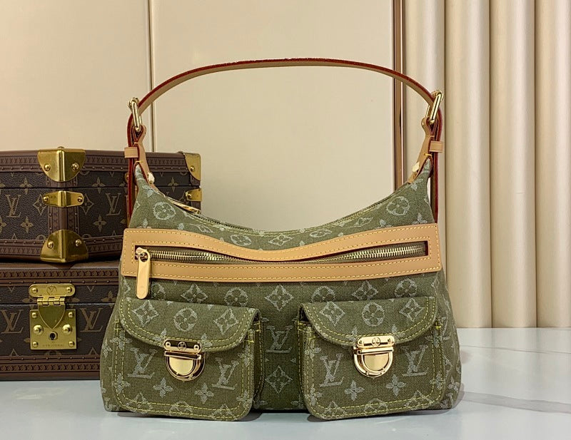 Dragons Bags ln Luxury Bag --69713