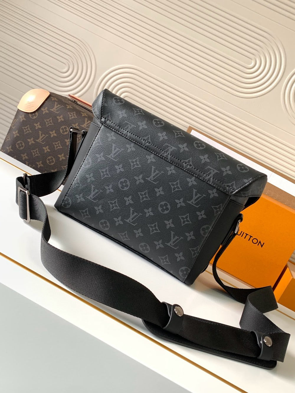 Dragons Bags ln Luxury Bag --70993