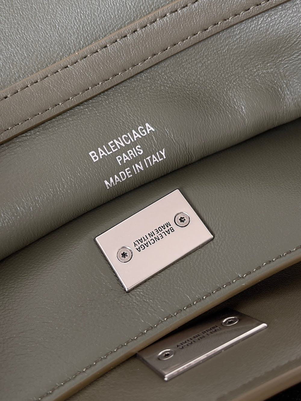 Dragons Bags Balenciaga Luxury Bag --110638