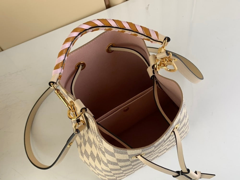 Dragons Bags ln Luxury Bag --67346