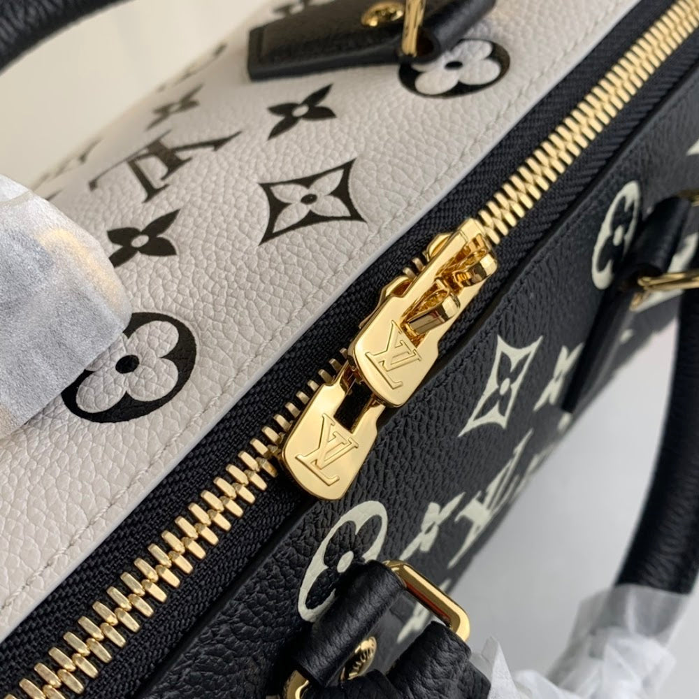 Dragons Bags ln Luxury Bag --67368