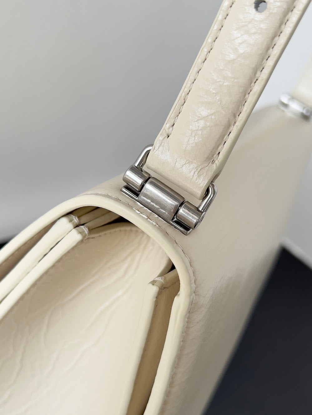Dragons Bags Balenciaga Luxury Bag --111070