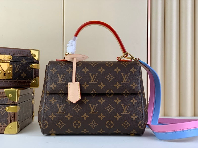 Dragons Bags ln Luxury Bag --61754