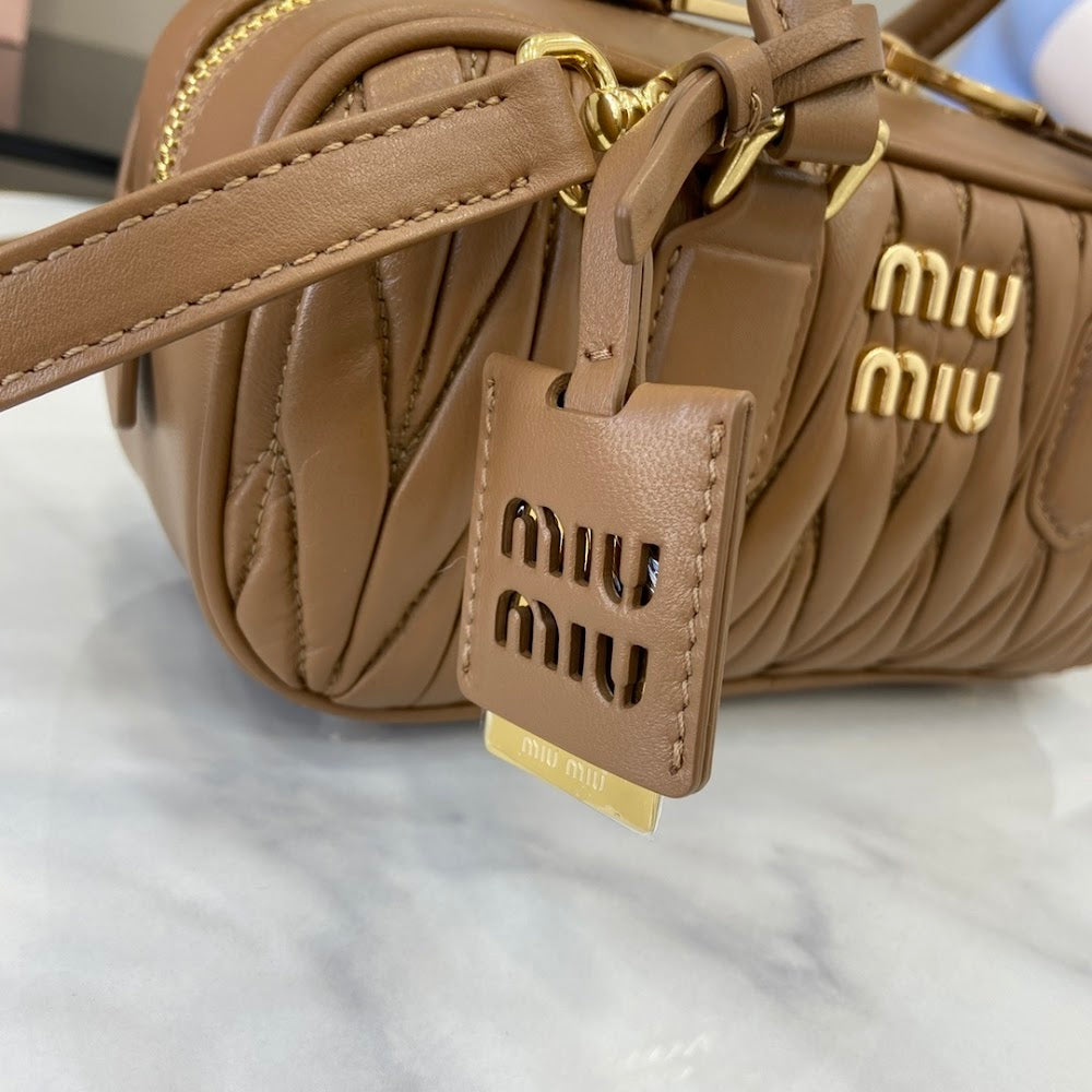 Dragons Bags Miun Miun Luxury Bag --122180