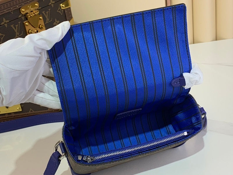 Dragons Bags ln Luxury Bag --63213