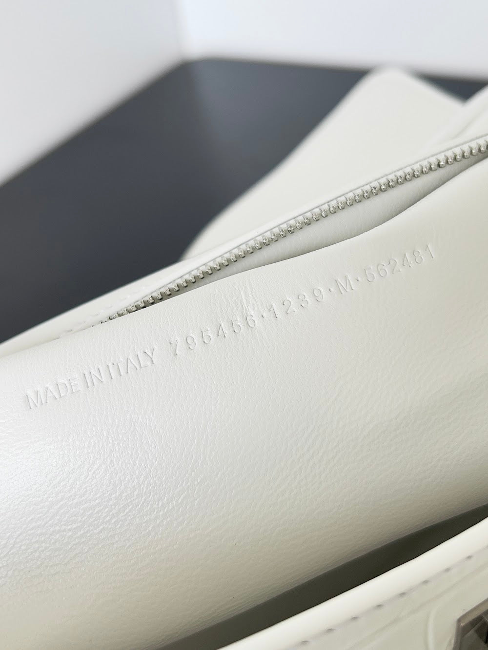 Dragons Bags Balenciaga Luxury Bag --111555