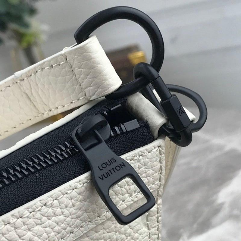 Dragons Bags ln Luxury Bag --67433