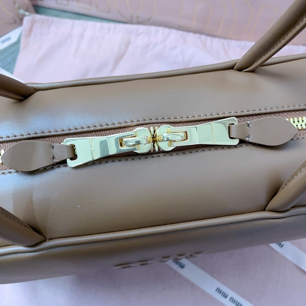 Dragons Bags Miun Miun Luxury Bag --122413