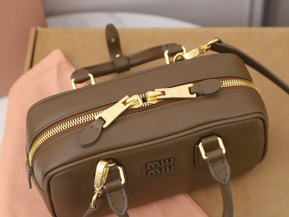 Dragons Bags Miun Miun Luxury Bag --123437