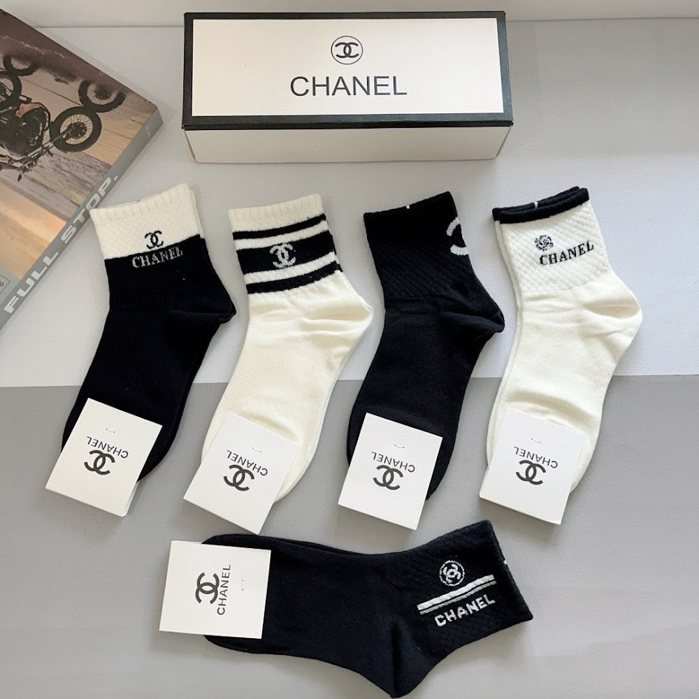 Dragons Bags Premium Luxury Socks --98121