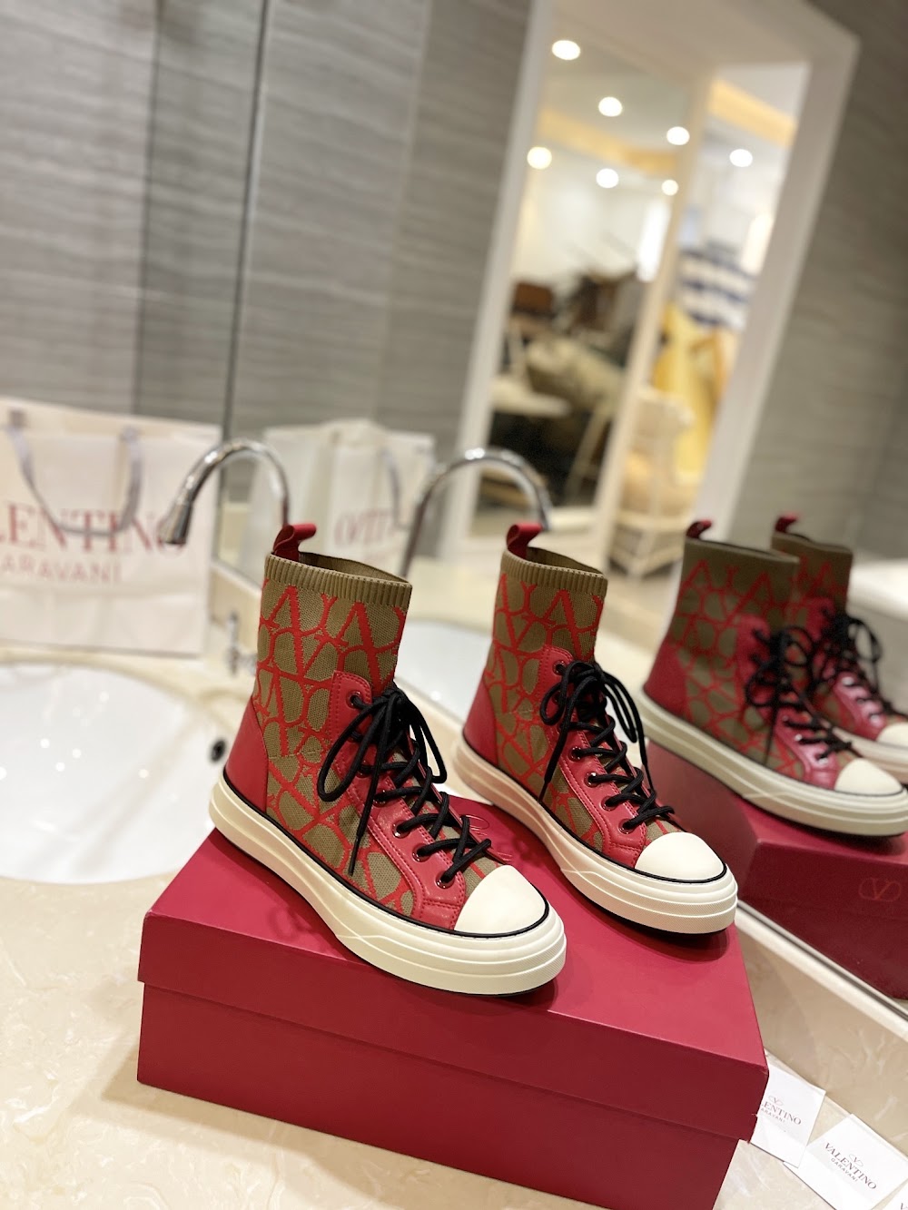 Dragons Bags Valentino Luxury Shoes --52641