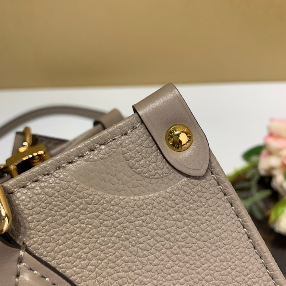 Dragons Bags ln Luxury Bag --66683