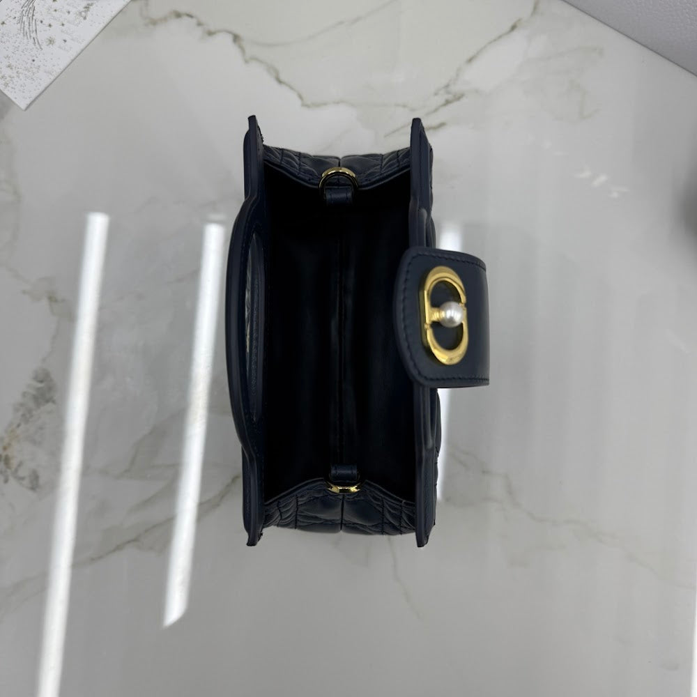 Dragons BagsDiorn Luxury Bag --116101