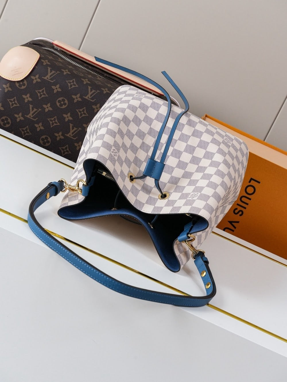 Dragons Bags ln Luxury Bag --81815