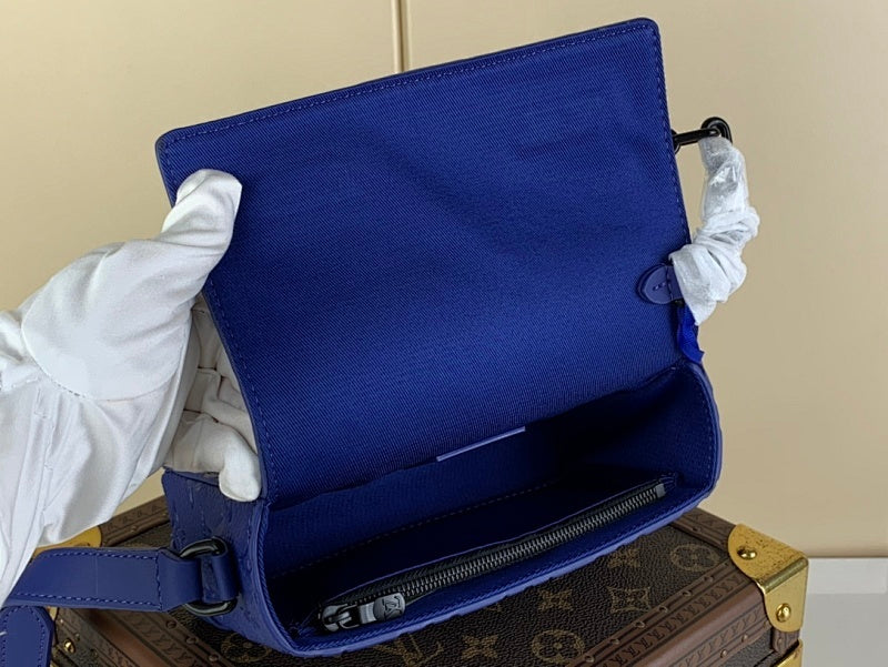 Dragons Bags ln Luxury Bag --61746