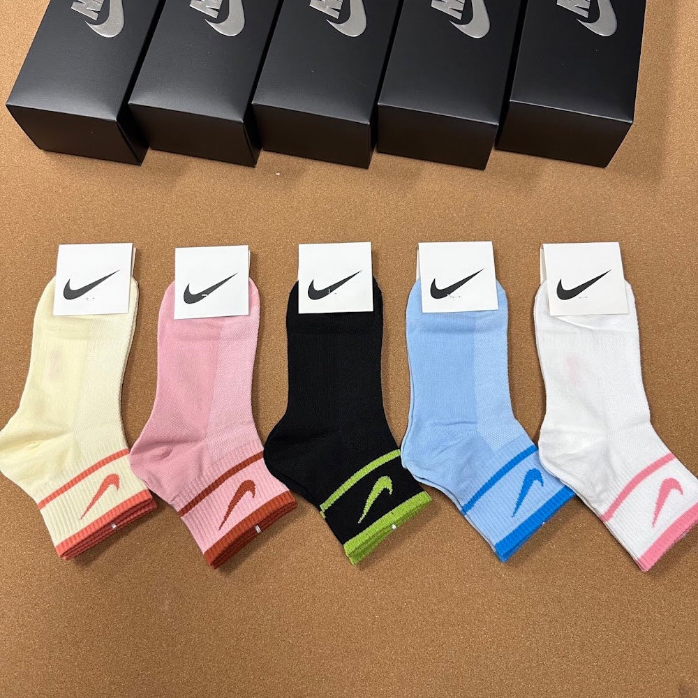 Dragons Bags Premium Luxury Socks --98441