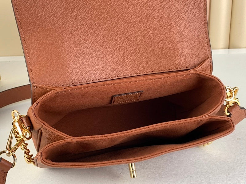 Dragons Bags ln Luxury Bag --61847