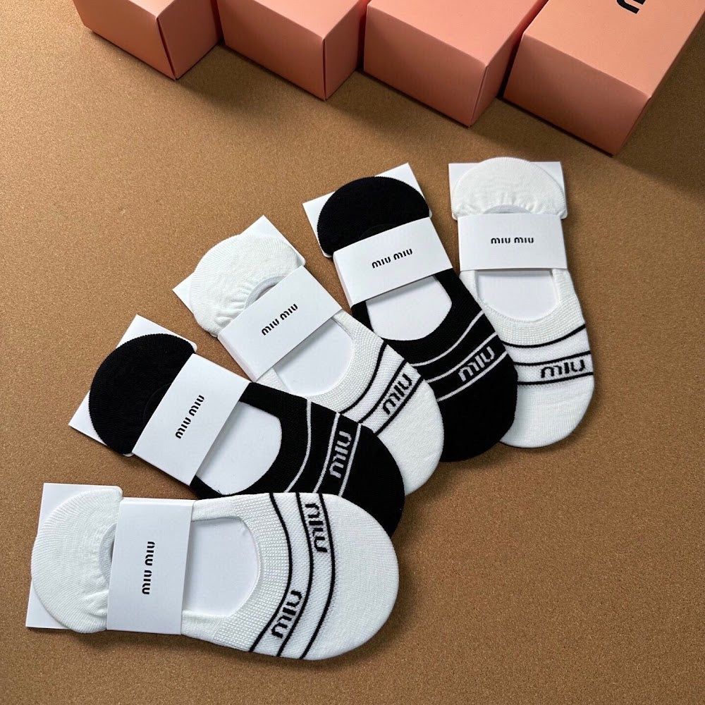 Dragons Bags Premium Luxury Socks --98426