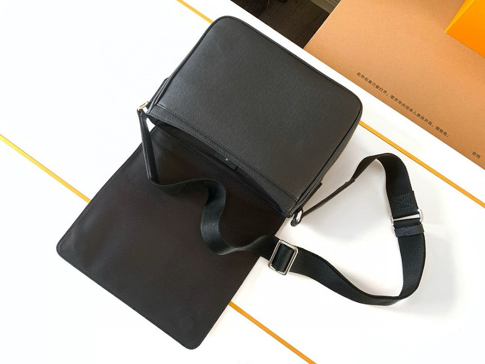 Dragons Bags ln Luxury Bag --71011