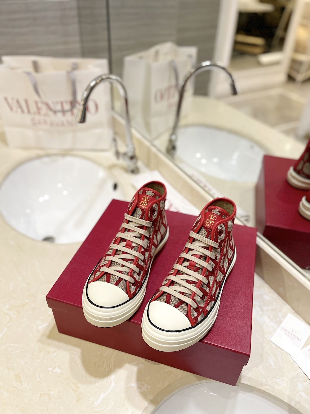 Dragons Bags Valentino Luxury Shoes --52649