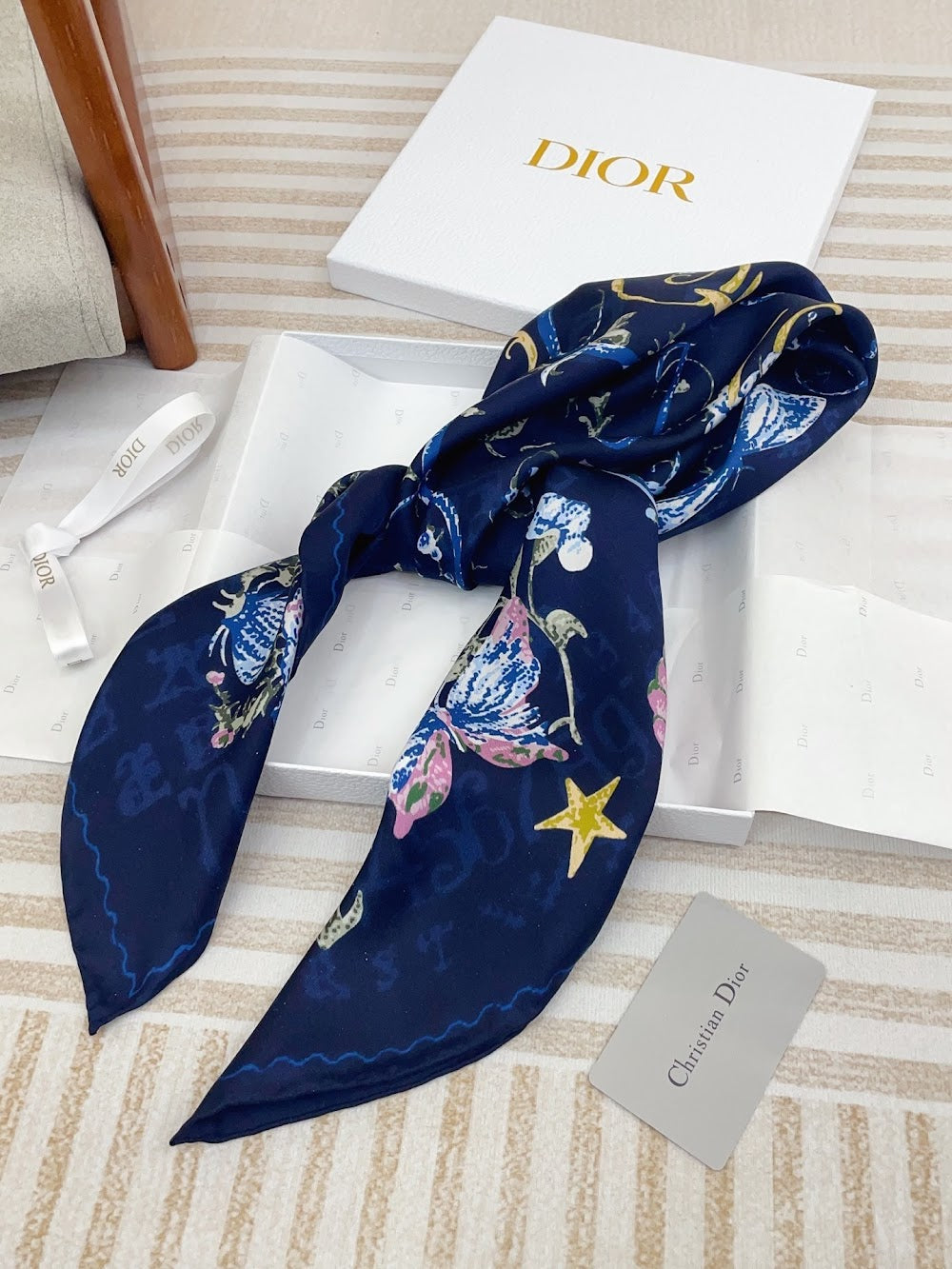 Dragons Bags Premium Designer Scarf --98877