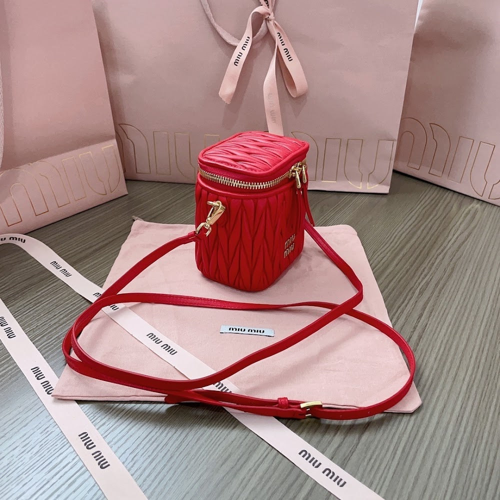 Dragons Bags Miun Miun Luxury Bag --123280