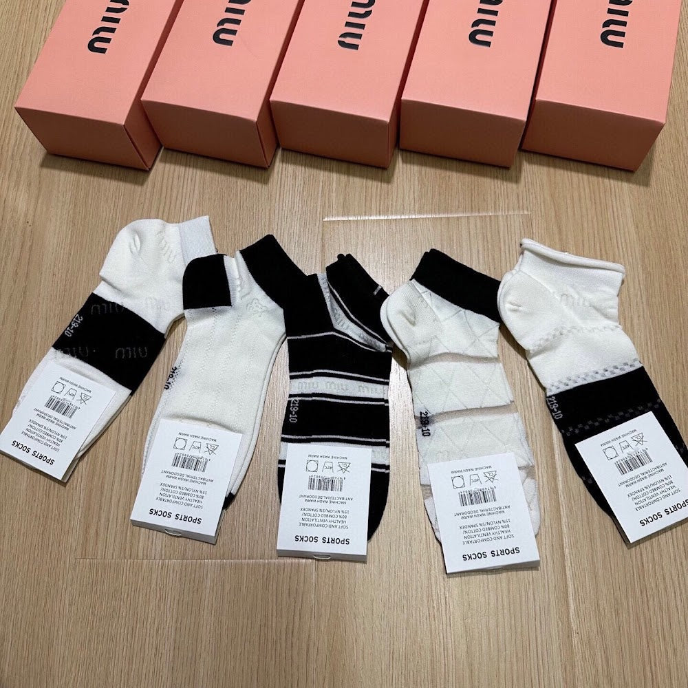 Dragons Bags Premium Luxury Socks --98304