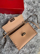 new-luxury-designer-bags-nm2502