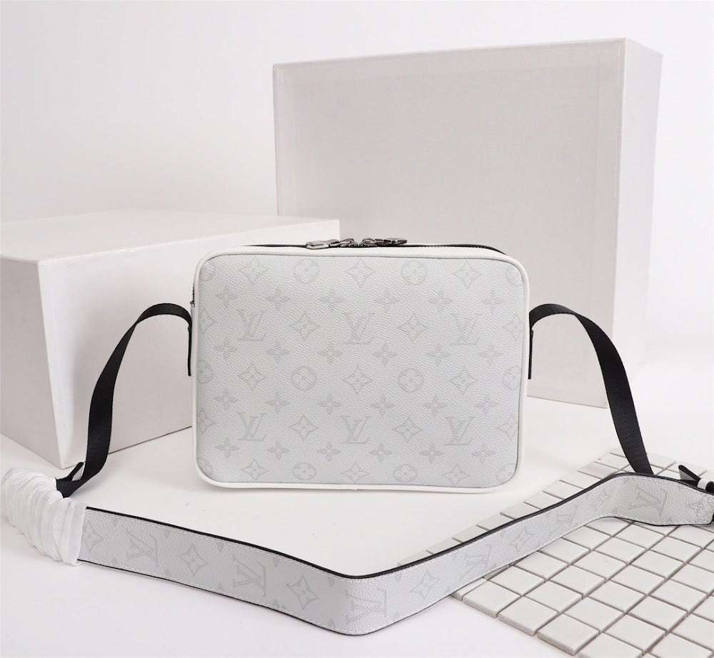 Dragons Bags ln Luxury Bag --78128