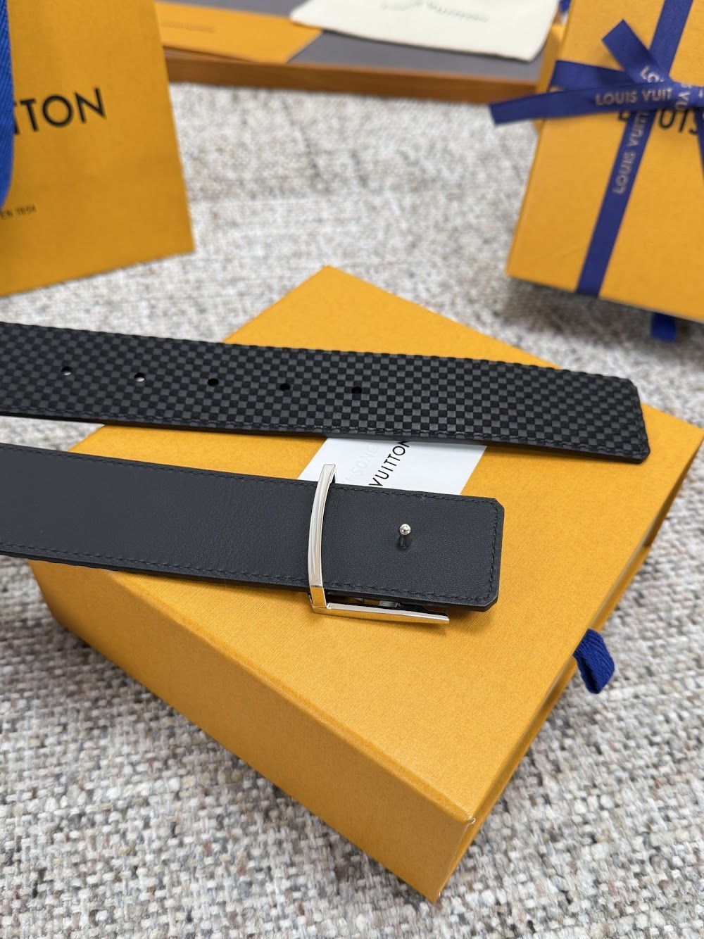 Dragons Bags ln Luxury Belt --110315