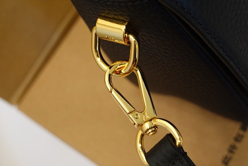 Dragons Bags ln Luxury Bag --60021