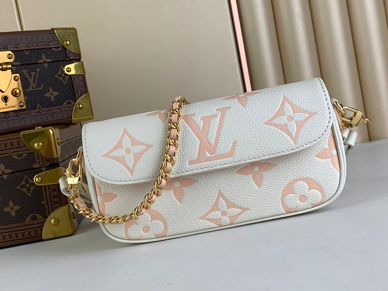 Dragons Bags ln Luxury Bag --68817