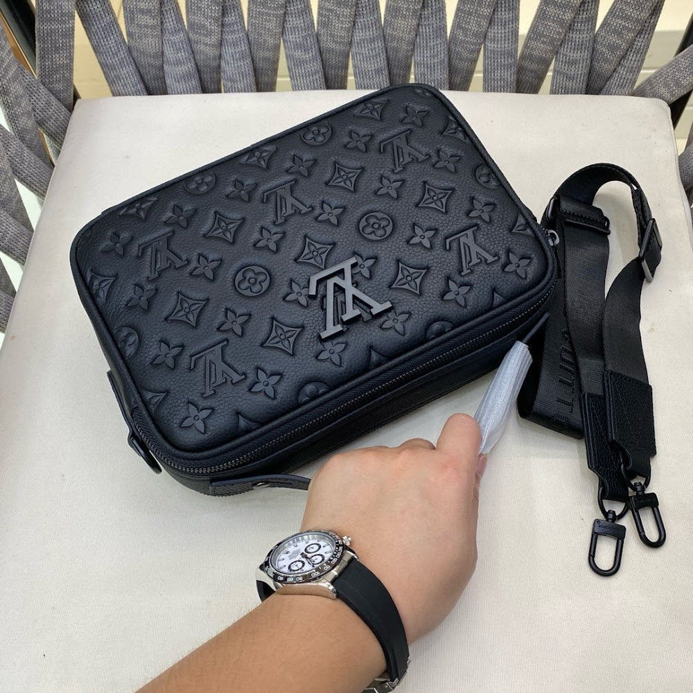 Dragons Bags ln Luxury Bag --71037
