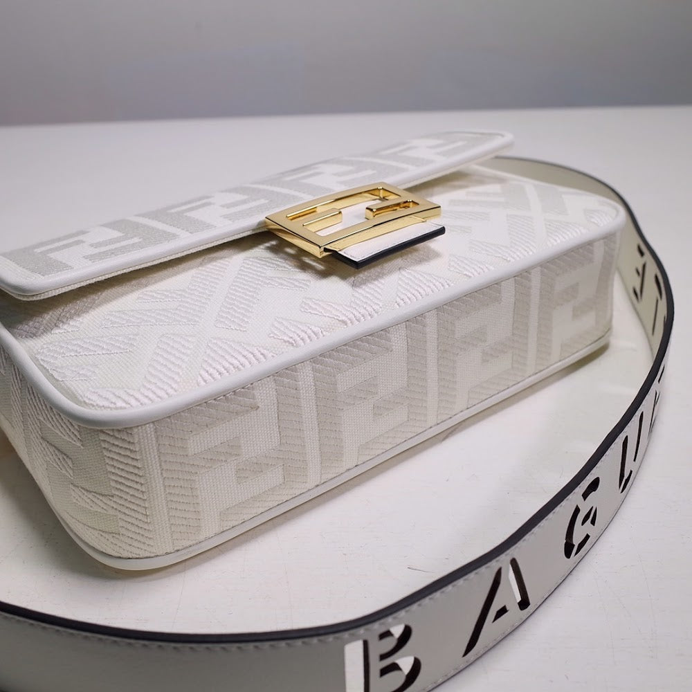new-luxury-designer-bags-nm15287