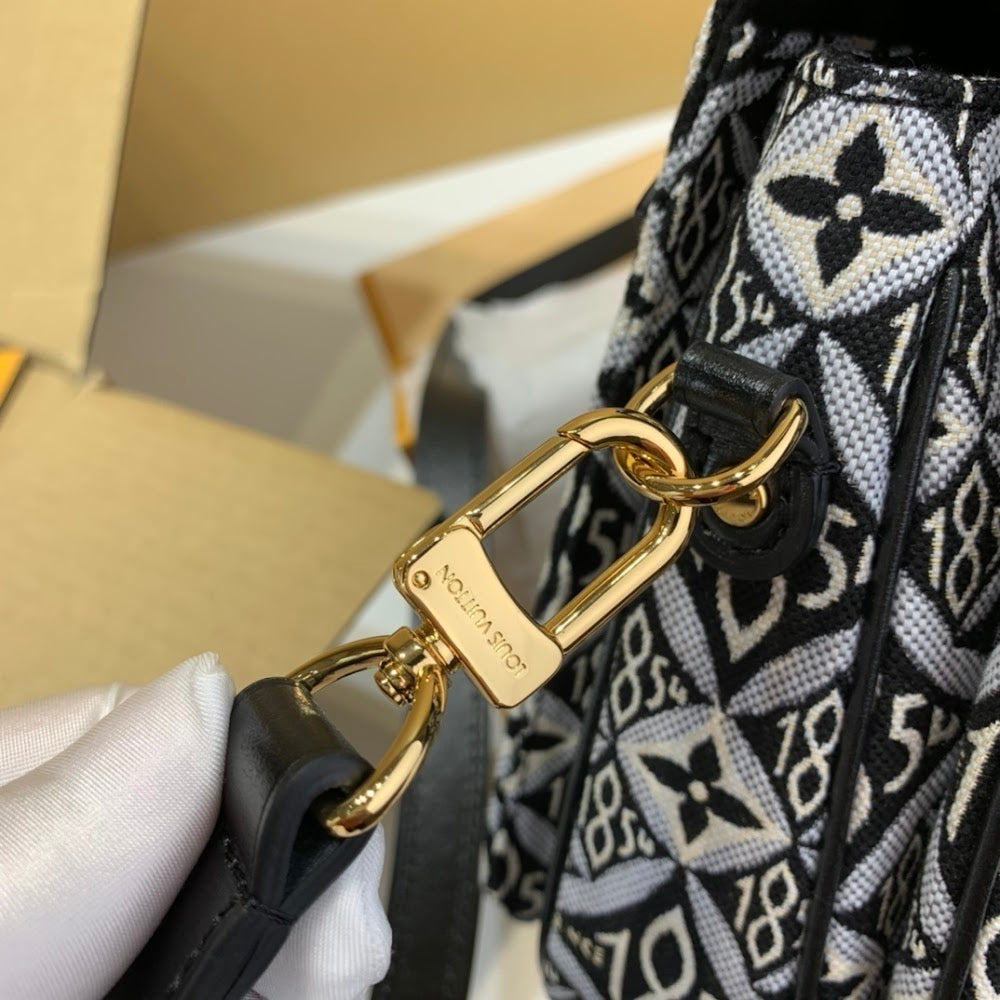Dragons Bags ln Luxury Bag --59356