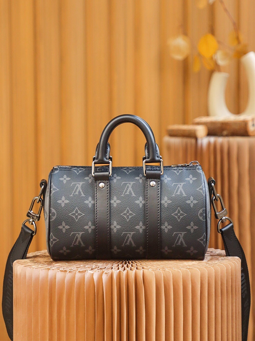 Dragons Bags ln Luxury Bag --70205