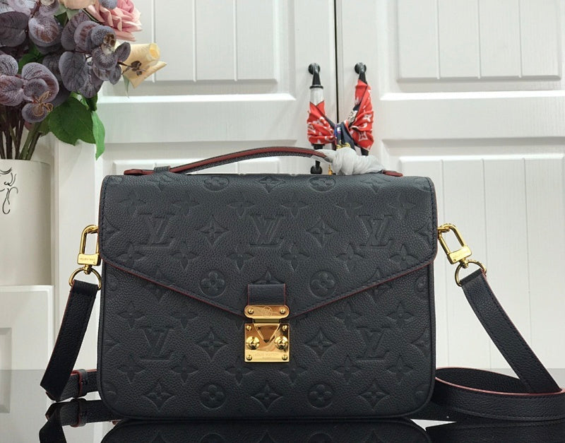 Dragons Bags ln Luxury Bag --59666
