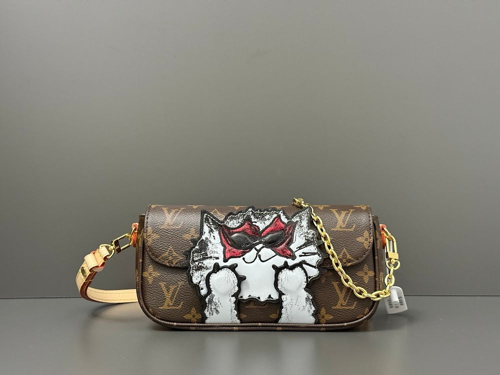 Dragons Bags ln Luxury Bag --96919