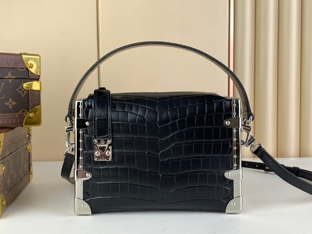 Dragons Bags ln Luxury Bag --61665