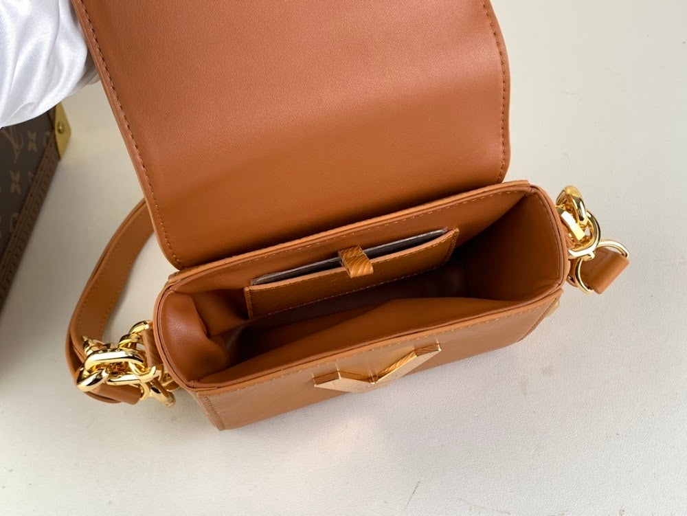 Dragons Bags ln Luxury Bag --61646